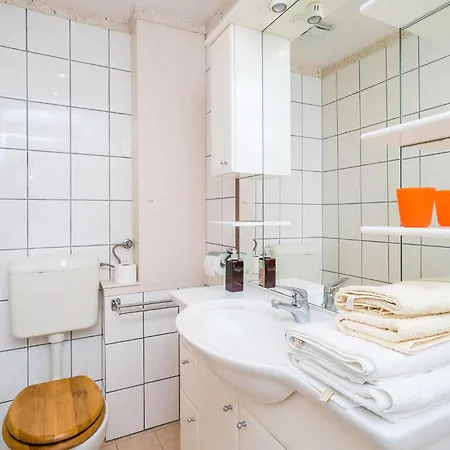 Gorgeous Apartment In Zaton Veliki *
